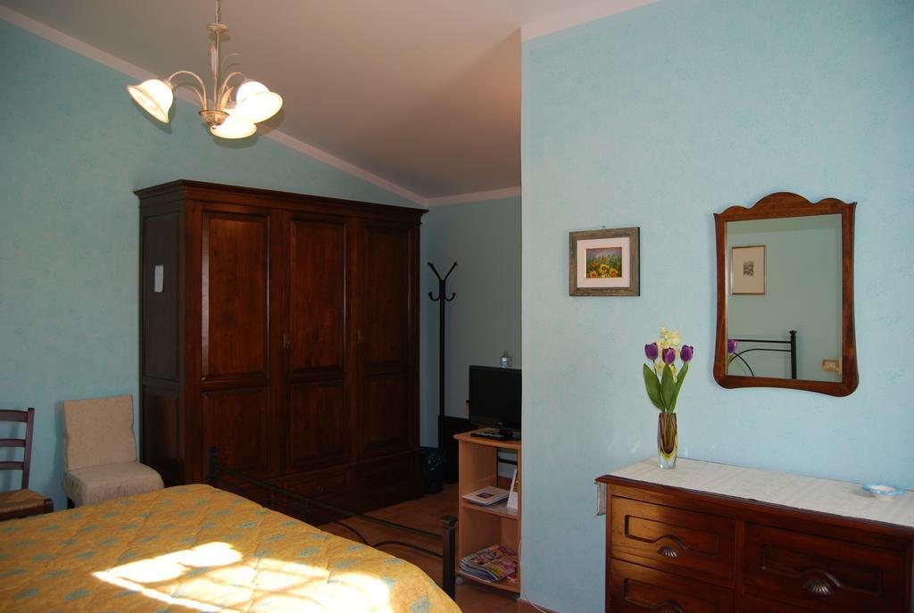 Agriturismo Rustichino Villa Giano dell'Umbria ภายนอก รูปภาพ